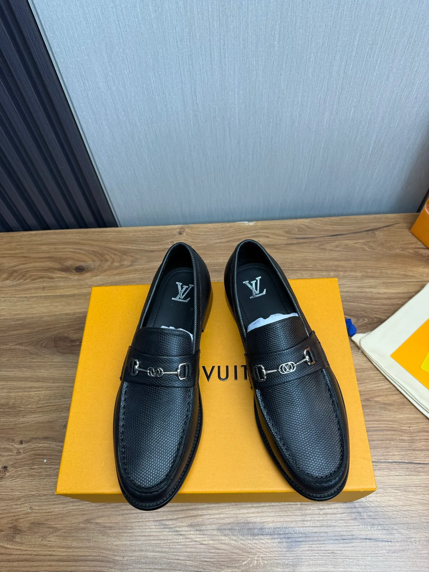 Factory 680💰 LV. Men's business casual leather shoes, all made of imported original brand leather, just to create a more comfortable wearing experience, original non-slip and wear-resistant outsole ✔️16-45 (38.45 non-returnable)
